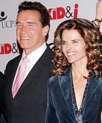 arnold schwarzenegger reacts on divorce filing by maria shriver
