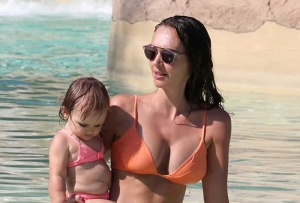 Tamara Ecclestone Incredible Bikini Body Dubai Water Park