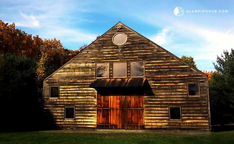 Nothing Says Fall Like a Weekend in a Cozy Barn, So Book 1 of These!