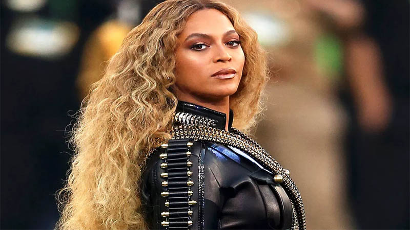  Beyoncé Says ‘We Need Justice for George Floyd’: ‘No More Seeing People of Color as Less Than Human’