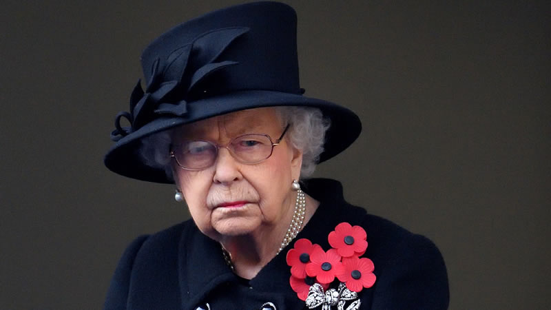  Queen ‘to fade away’ as concern for the monarchy’s future grows