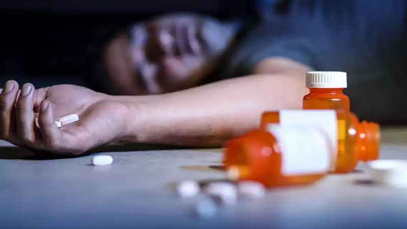  US overdose deaths topped 100,000 in one year