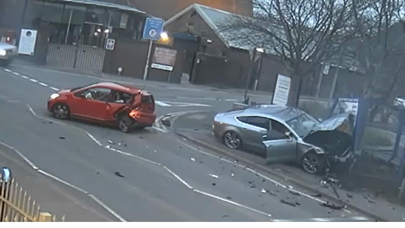  Audi driver ploughs into a trainee driver Moment Before leaving