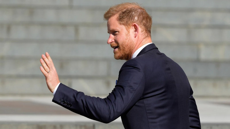  Prince Harry sells royal family secrets to media: ‘Hypocrisy in the Extreme,’ says royal broadcaster