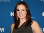 Kara DioGuardi singer