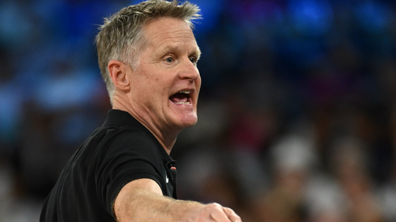  Steve Kerr Delivers ‘Night Night’ Message to Trump at DNC, Channeling Steph Curry