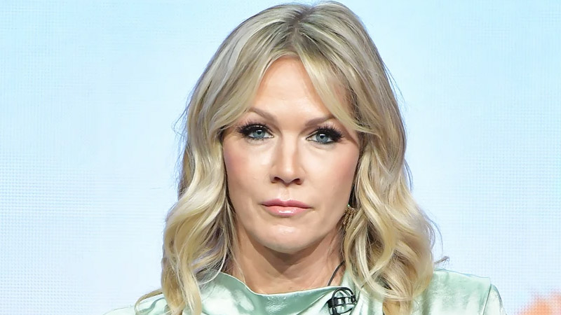  Jennie Garth Opens Up About Hip Replacement Surgeries and Breaking the Stigma Around Joint Issues