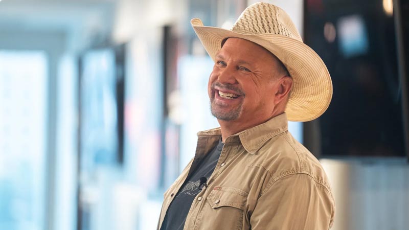  Garth Brooks Did Not Call for Country Music Boycott of Trump’s Inauguration